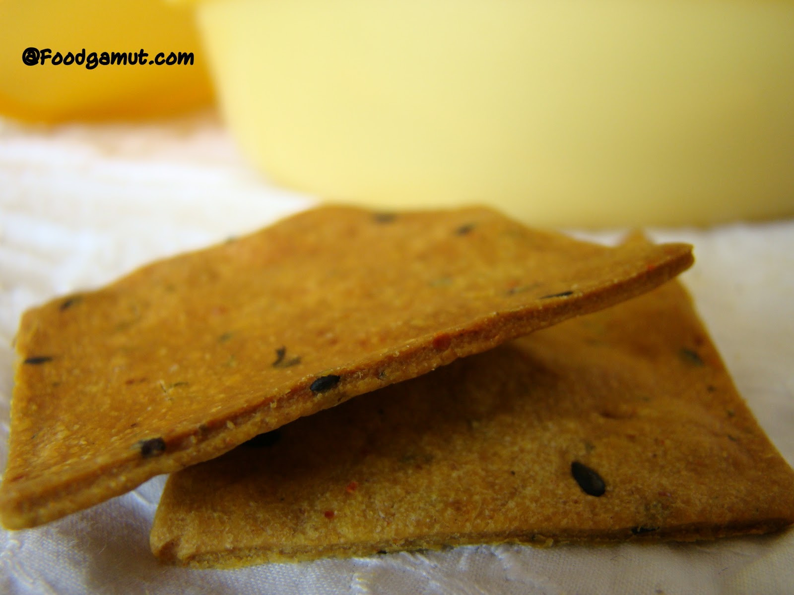Baked Methi Sesame Seeds Wheat Flour Crackers