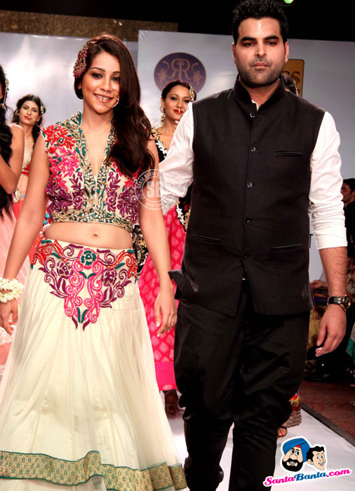 Amit Talwar with model - (11) - Rajasthan Fashion Week 2012