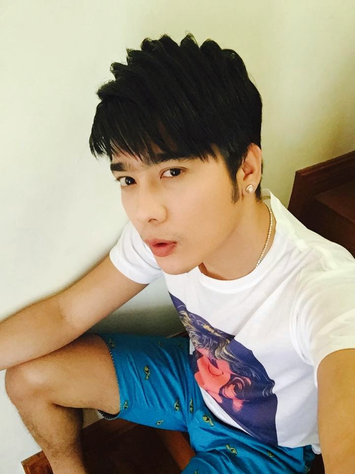 M y a n m a r H u n k s Zay Ye Htet Selfie