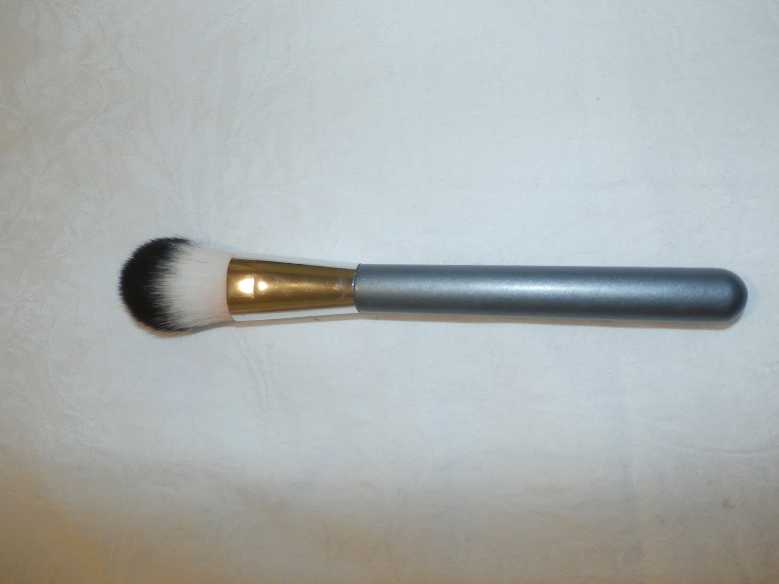 My Makeup Issues Up & Up Target Blush Brush Review