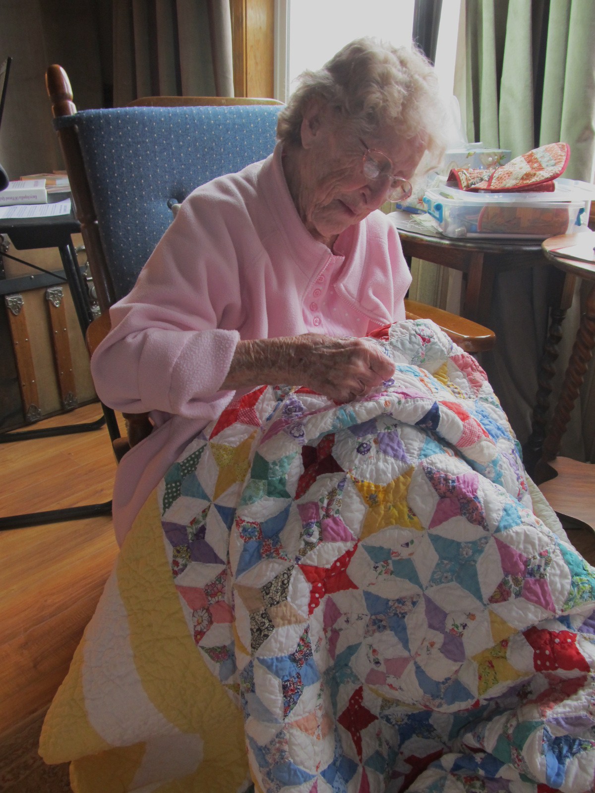 grandmaquilt.JPG 1.200×1.600 píxeles Beautiful quilts, Old quilts, Vintage quilts