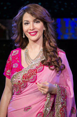 madhuri-dixit-wax-statue-05.jpg