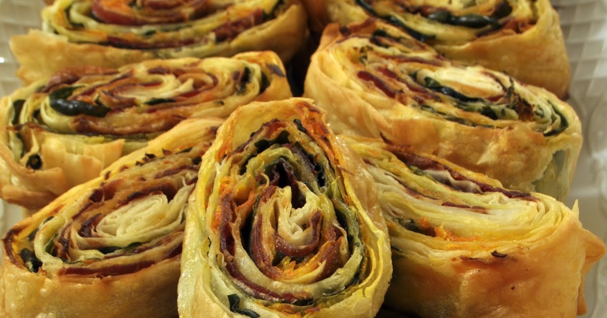 MEMOLİNİNANNESİ ÜÇ RENKLİ BÖREK..