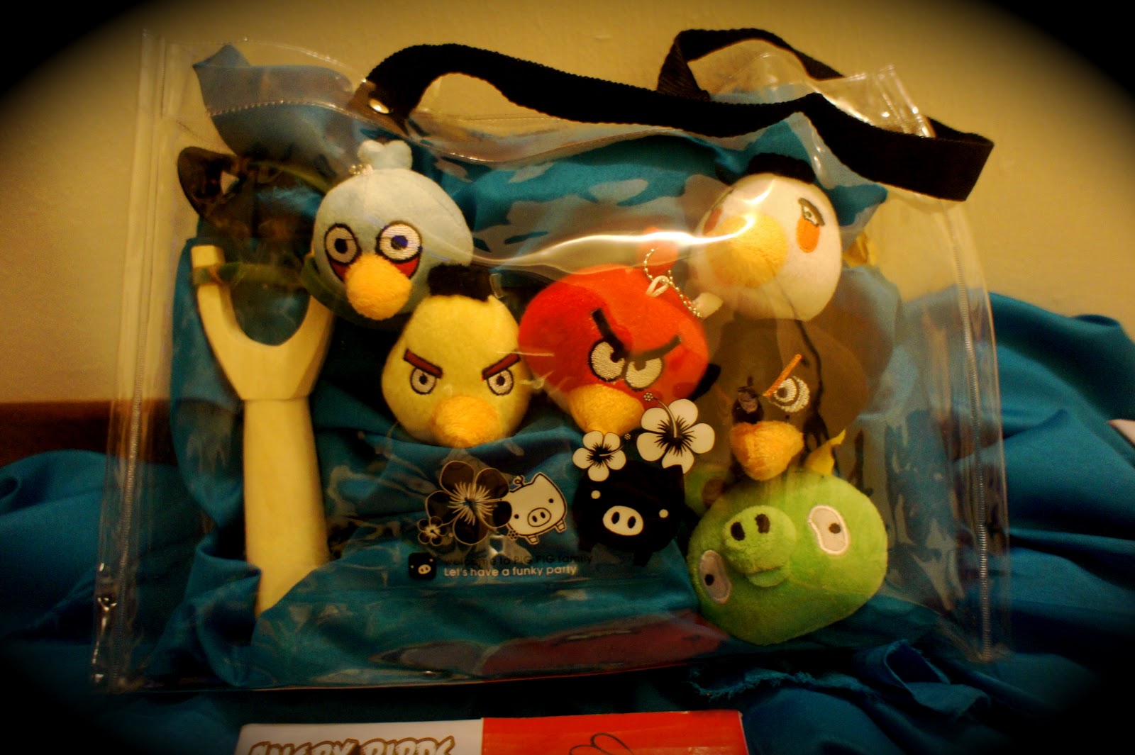 Angry Birds Plush Toys Collectible Item (consist of 6 mini plushes + 1