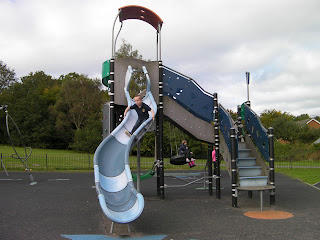 twisty slide in playpark
