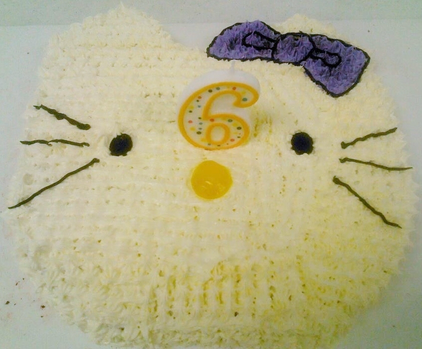 Big Bettie cakes: Hello Kitty Cake