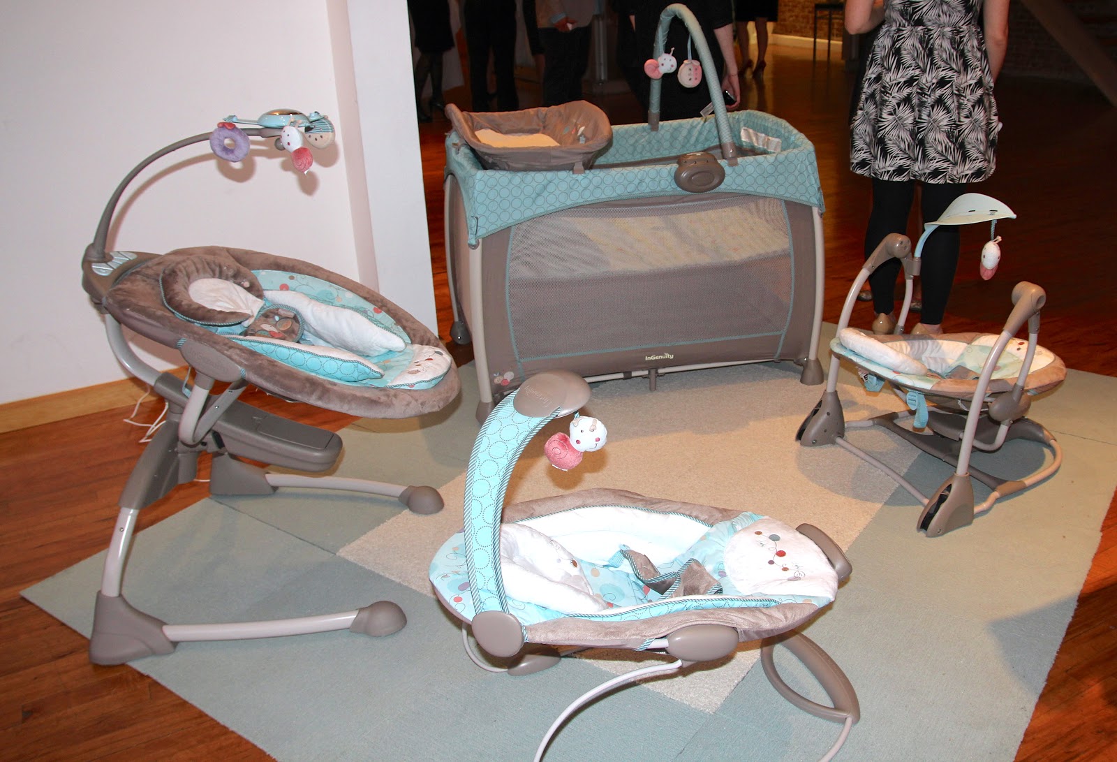 InGenuity™INFANT GEAR with Style
