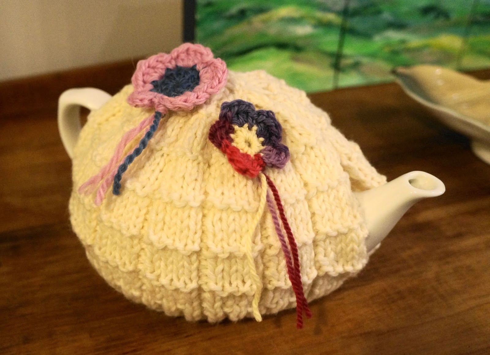 Crafty Cake Creative Cute Knitted Tea Cosy with Crochet Flowers pattern and tutorial
