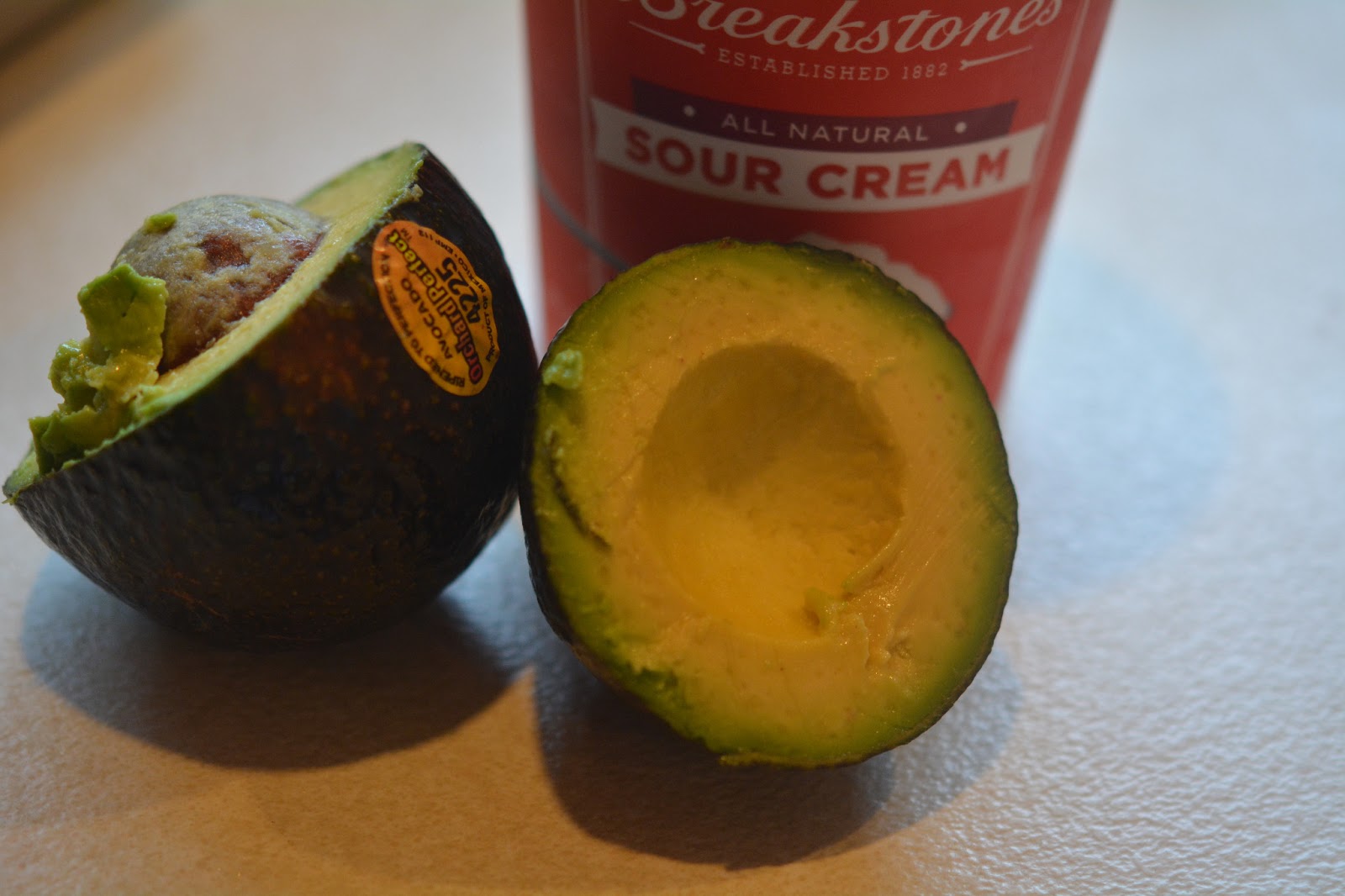 CHEESY BROCCOLI BITES WITH AVOCADO CREAM DIPPING SAUCE....GOOD EATS