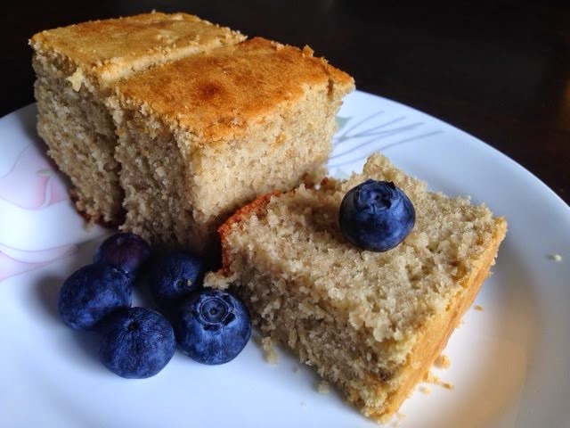 Eat.Play.Cook: Cook: Low Sugar Low Fat Banana Cake