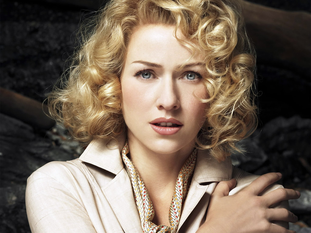 http://3.bp.blogspot.com/-bfrv_32YzLE/Tisyf5-iv3I/AAAAAAAAYWM/IUPulTR9lg8/s1600/naomi_watts_headshot-6222.jpg