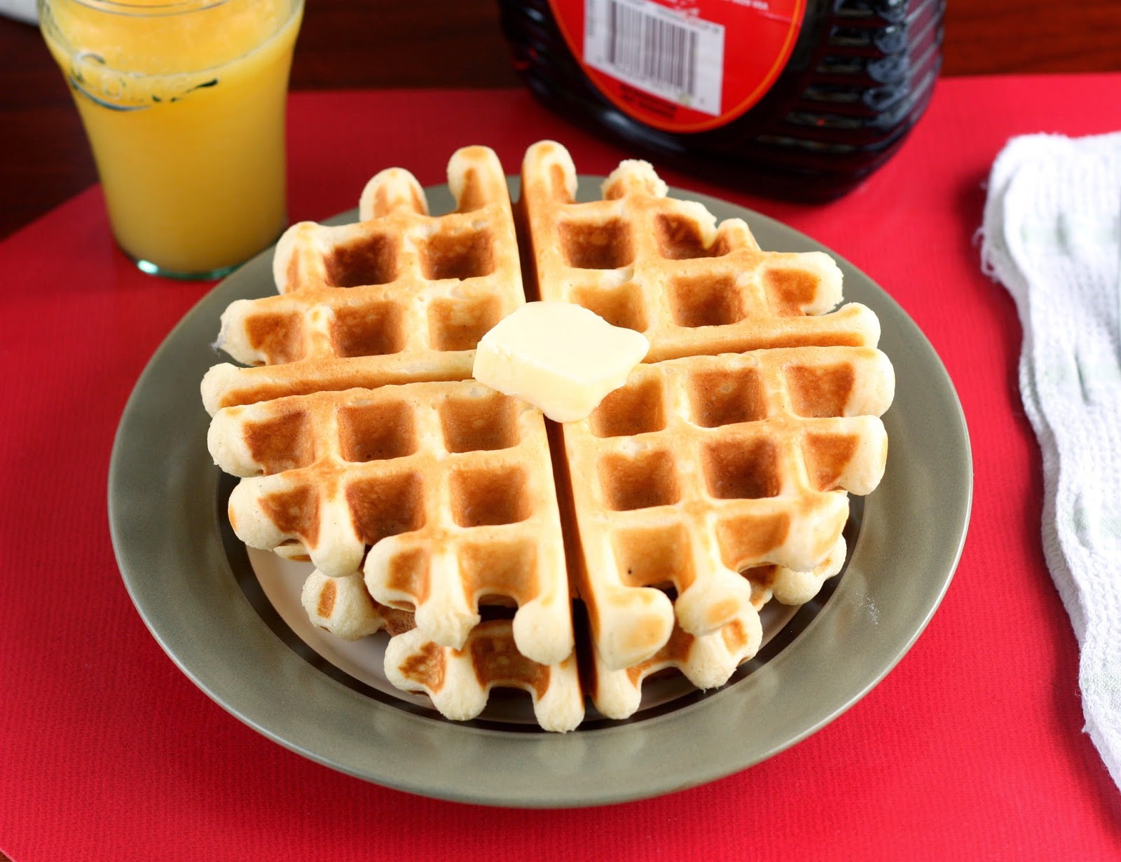Mangio da Sola Buttermilk Waffles