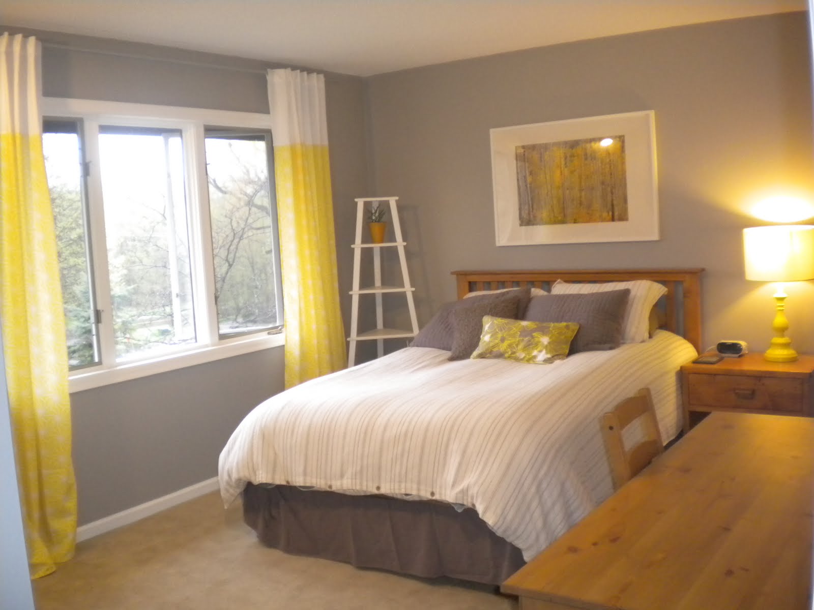 One Project at a Time DIY Blog 107 Paint the Master Bedroom Trim