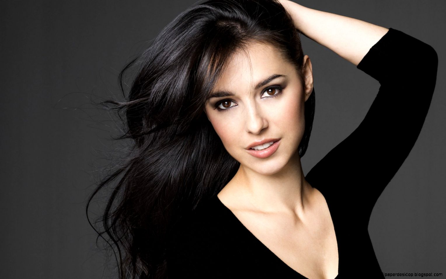 Brunette wallpaper 1680x1050 2663 Brunette wallpaper 1680x1050 2663