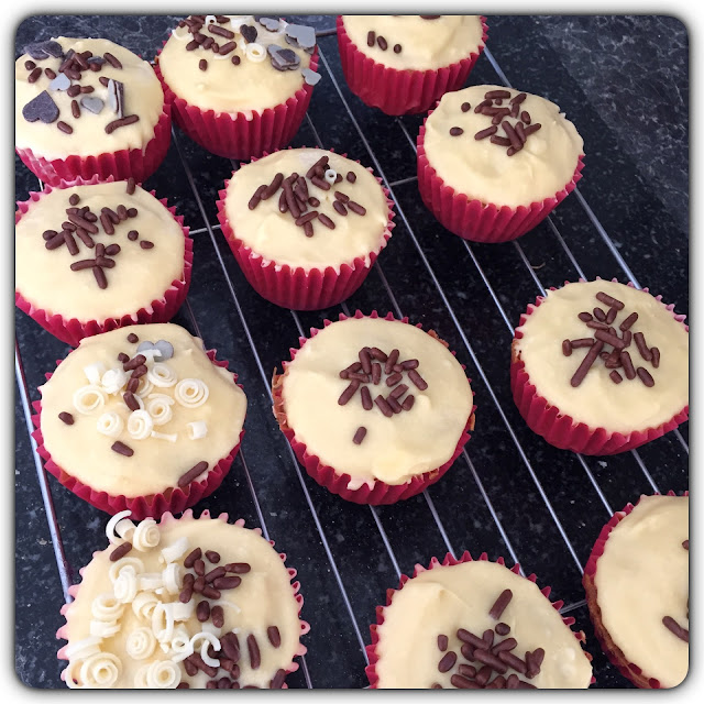 oreo cookie surprise cupcakes