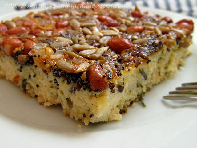 Творожно-сырная запеканка с орехами и семечками