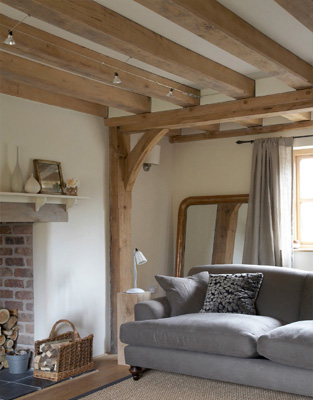 Country Style Chic Exposed Timber Beams