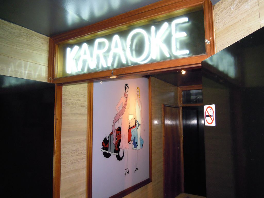 Karaoke Bar Contraste Barcelona Bar de copas karaoke en Barcelona Contraste