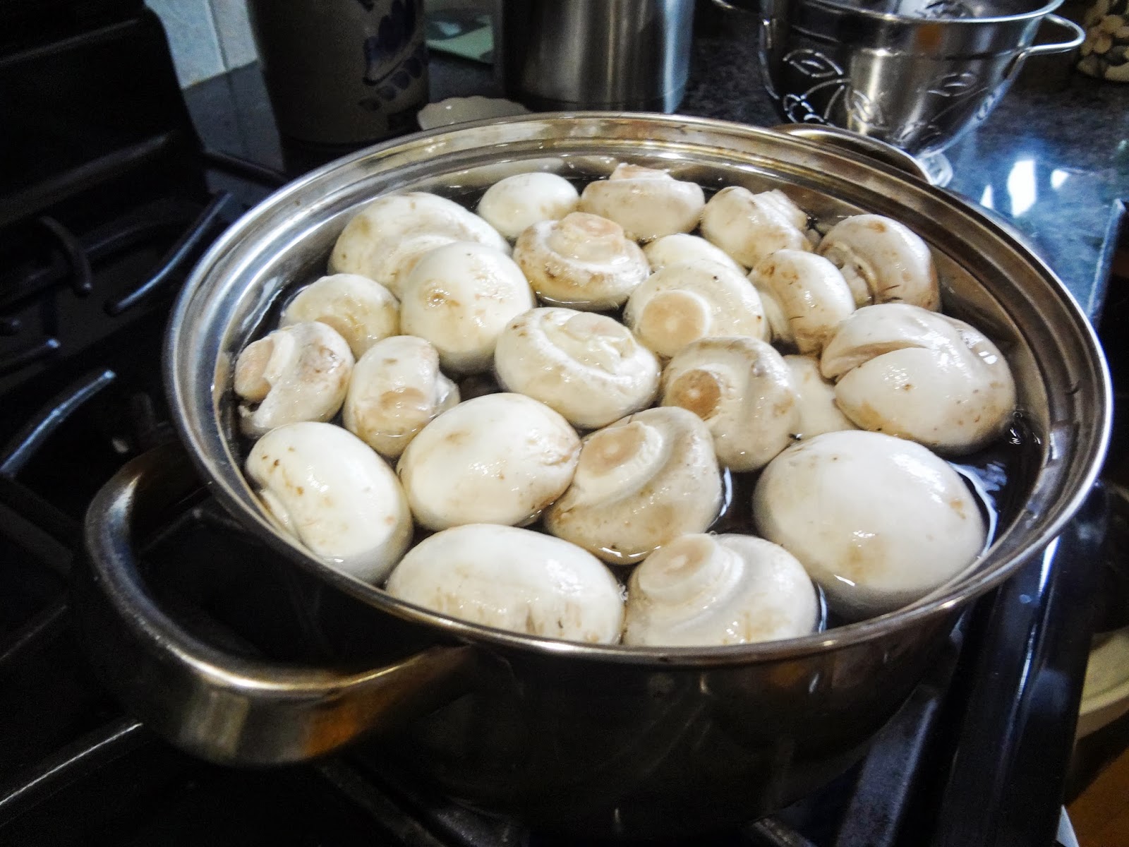 Artichokes & Anchovies Marinated Mushrooms