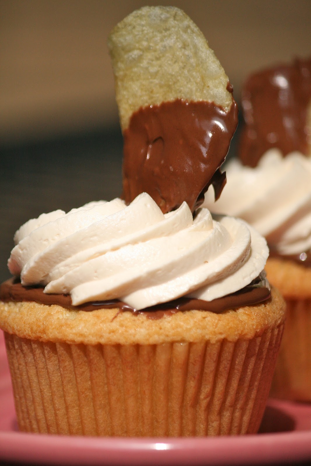 CupcakesOMG! Caramel Chocolate Covered Potato Chip Cupcakes