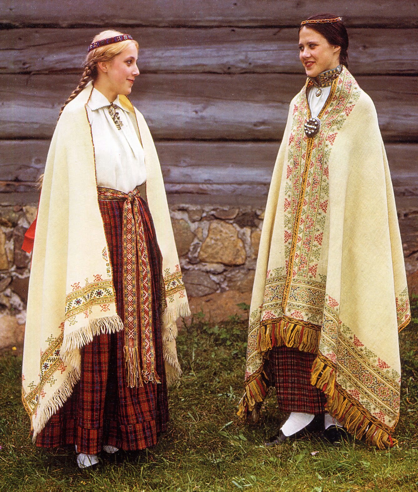 FolkCostume&Embroidery Overview of the Folk Costumes of Europe