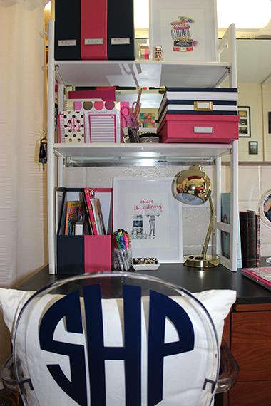 Dorm desk organization ideas Sep 01, · Desk Organization – Simple Tips & DIY Ideas For Your Home Office, Dorm Room or Bedroom Desk. Below are some simple, yet useful, life hacks and organizing tips to get your desk area organized and KEEP it organized. Watch the quick slideshow below with pictures of DIY desk organization hacks, tips and ideas And as always, feel free to pin any ideas you like to Pinterest!5/5(11).