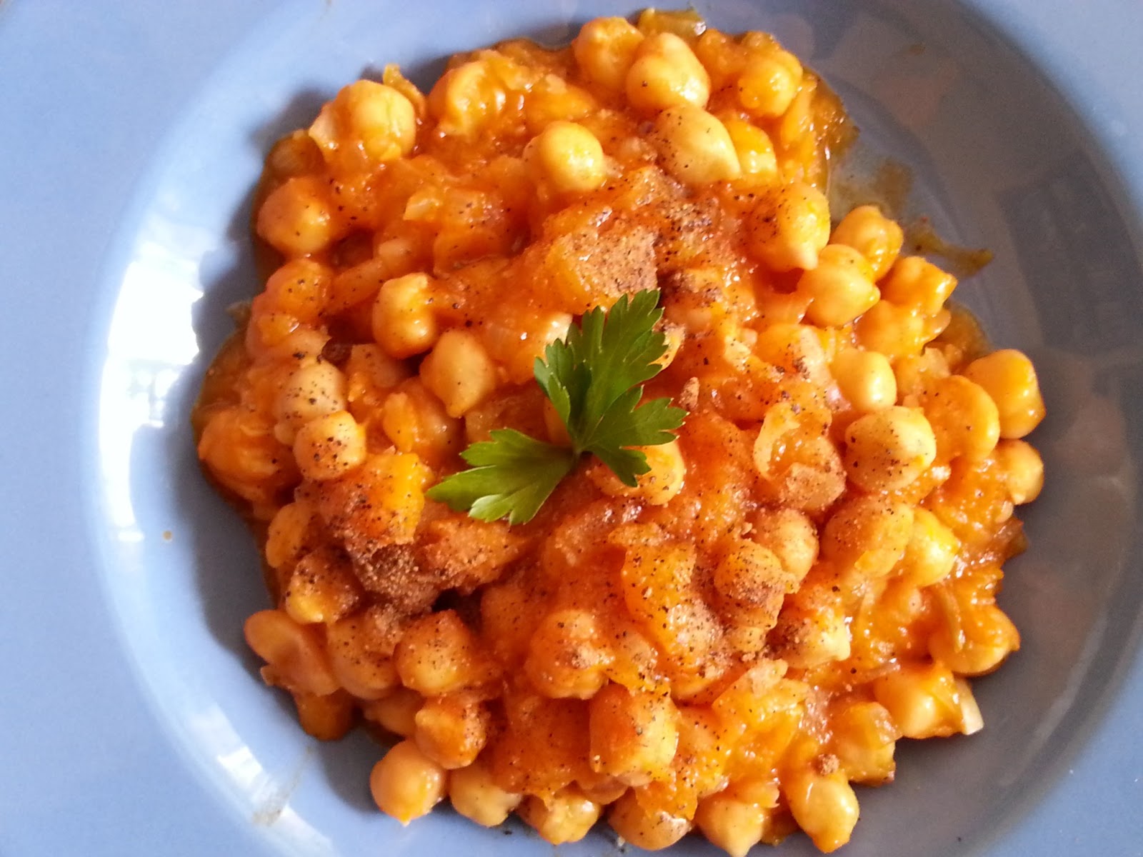 Making of cooking... Garbanzos con calabaza.