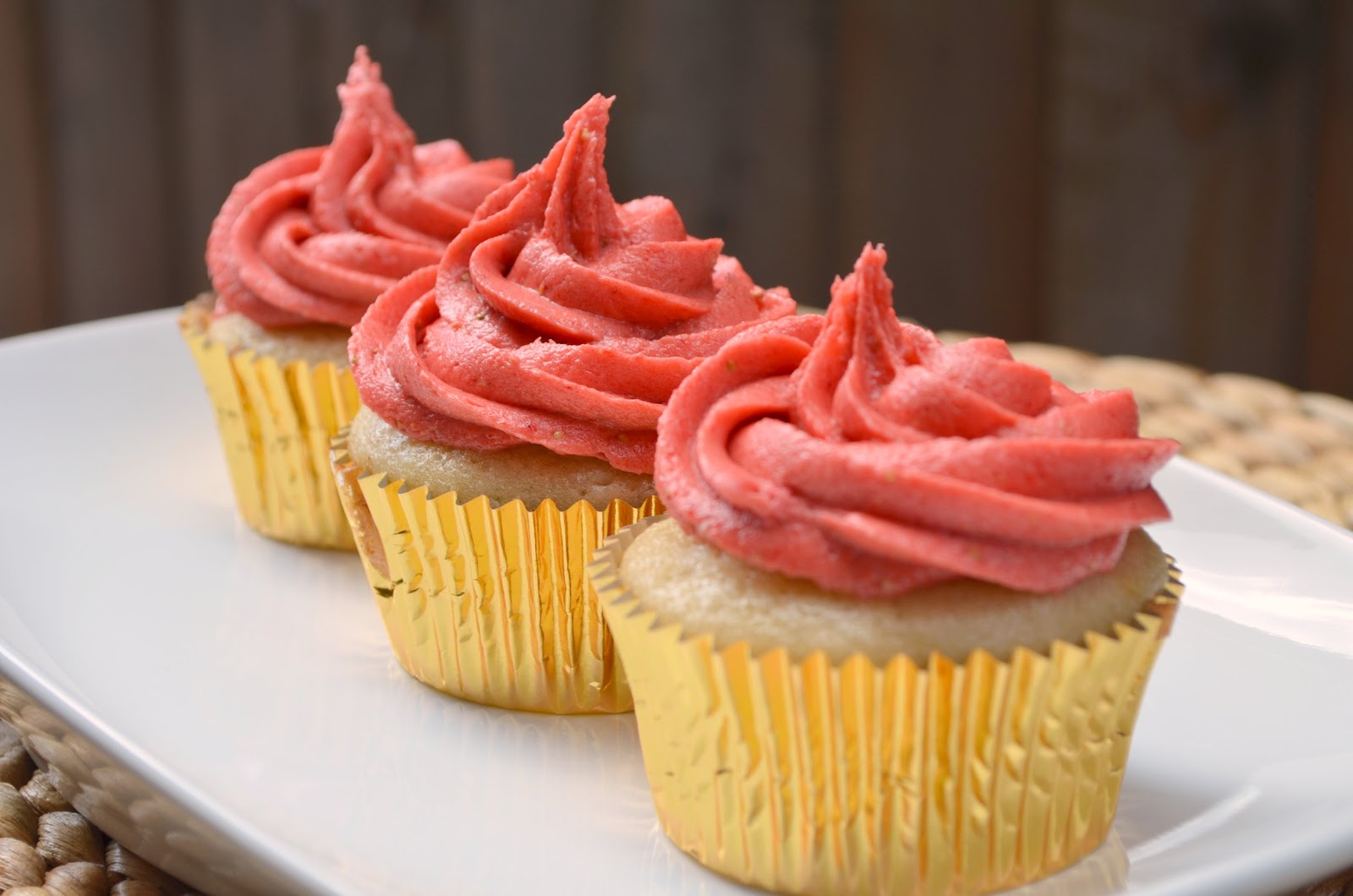 Strawberry Champagne Cupcakes