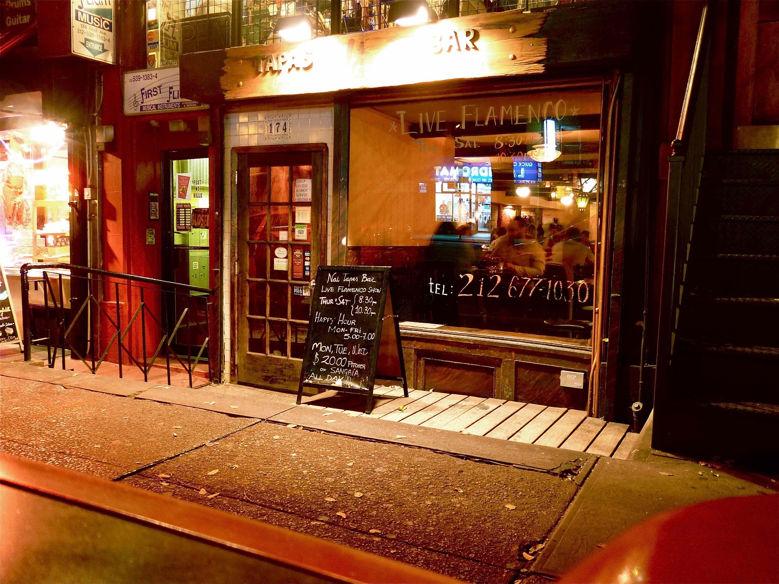 NAI TAPAS BAR e a t e r y R O W