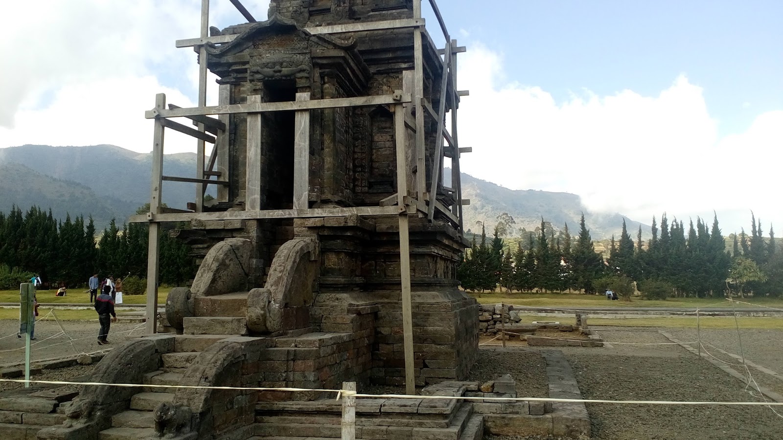 Candi Puntadewa | Sebuah Catatan Petualangan