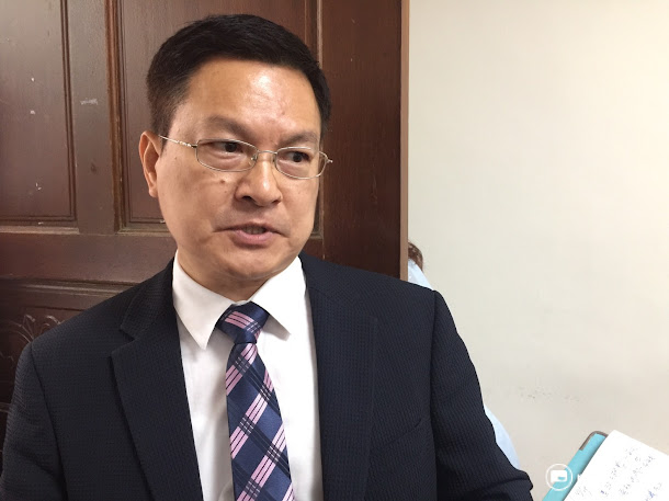 圖說:花蓮縣長傅崐萁反諷輕軌建設,會成為台灣奇蹟,對此,彰化縣長魏明谷19日回應,建設輕軌是最省錢的公共運輸,沒有所謂的浪費。 圖說:花蓮縣長傅崐萁反諷輕軌建設,會成為台灣奇蹟,對此,彰化縣長魏明谷19日回應,建設輕軌是最省錢的公共運輸,沒有所謂的浪費。