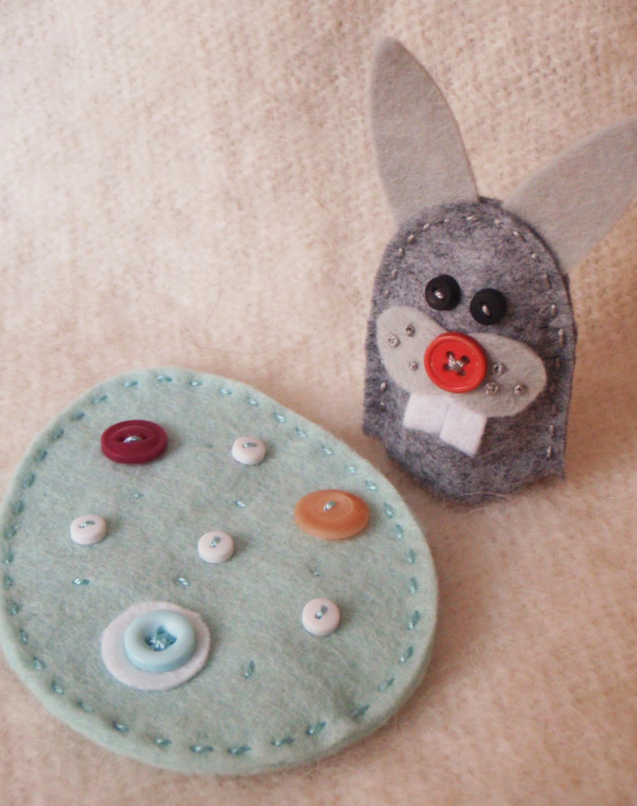 Lucykate Crafts . . . Sewing Bee...