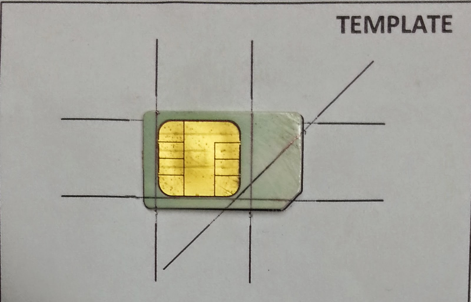 Tech Freax Cut your SIM card to MicroSIM yourself