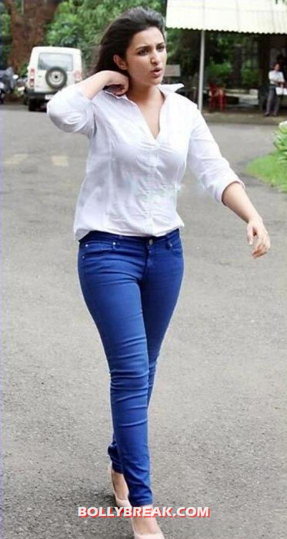 Parineeti Chopra in tight jeans and top - (15) - Parineeti Chopra Cute & Hot Stills