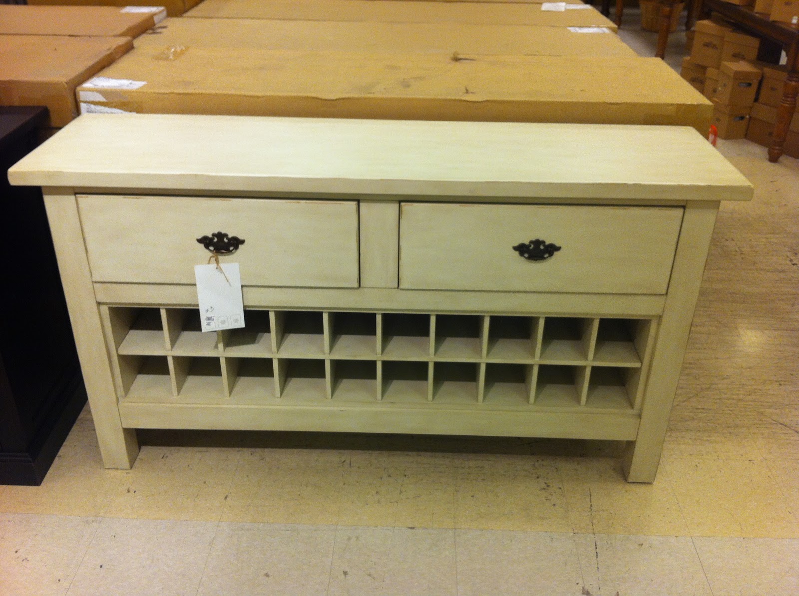 Building 221 Furniture/Appliances