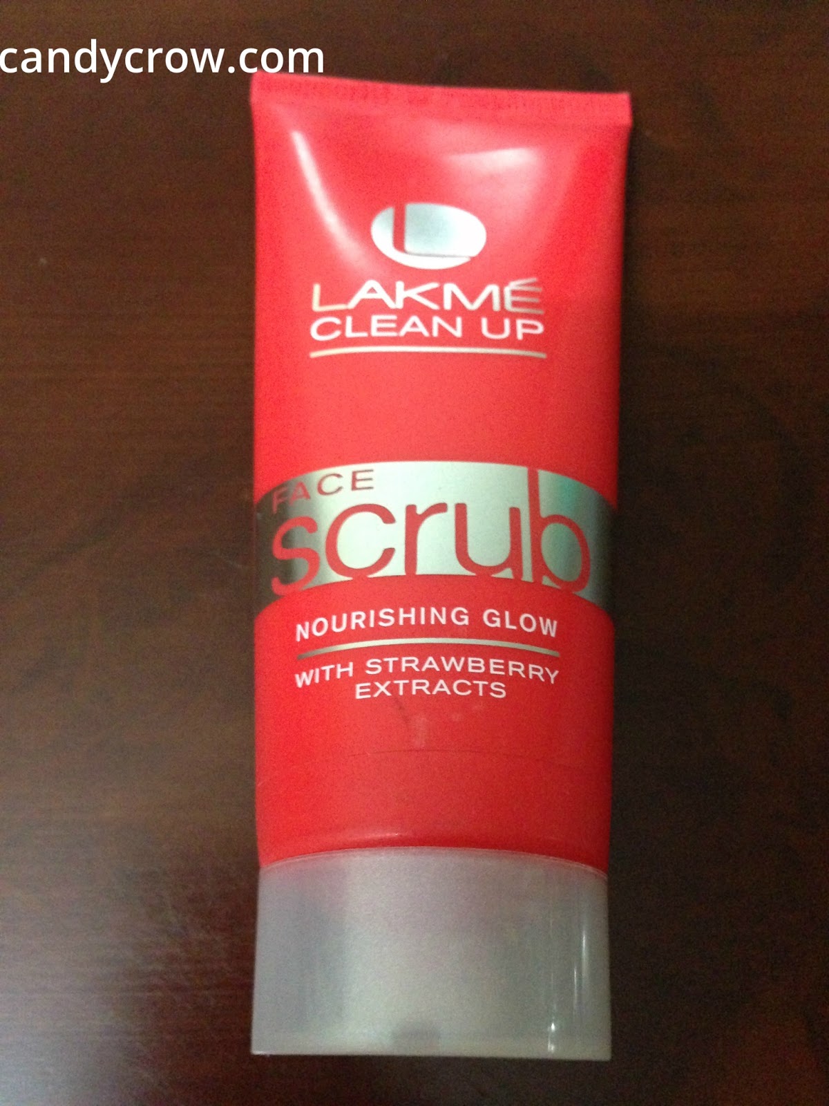 Lakme Clean up Nourishing Glow Face Scrub Review Candy Crow