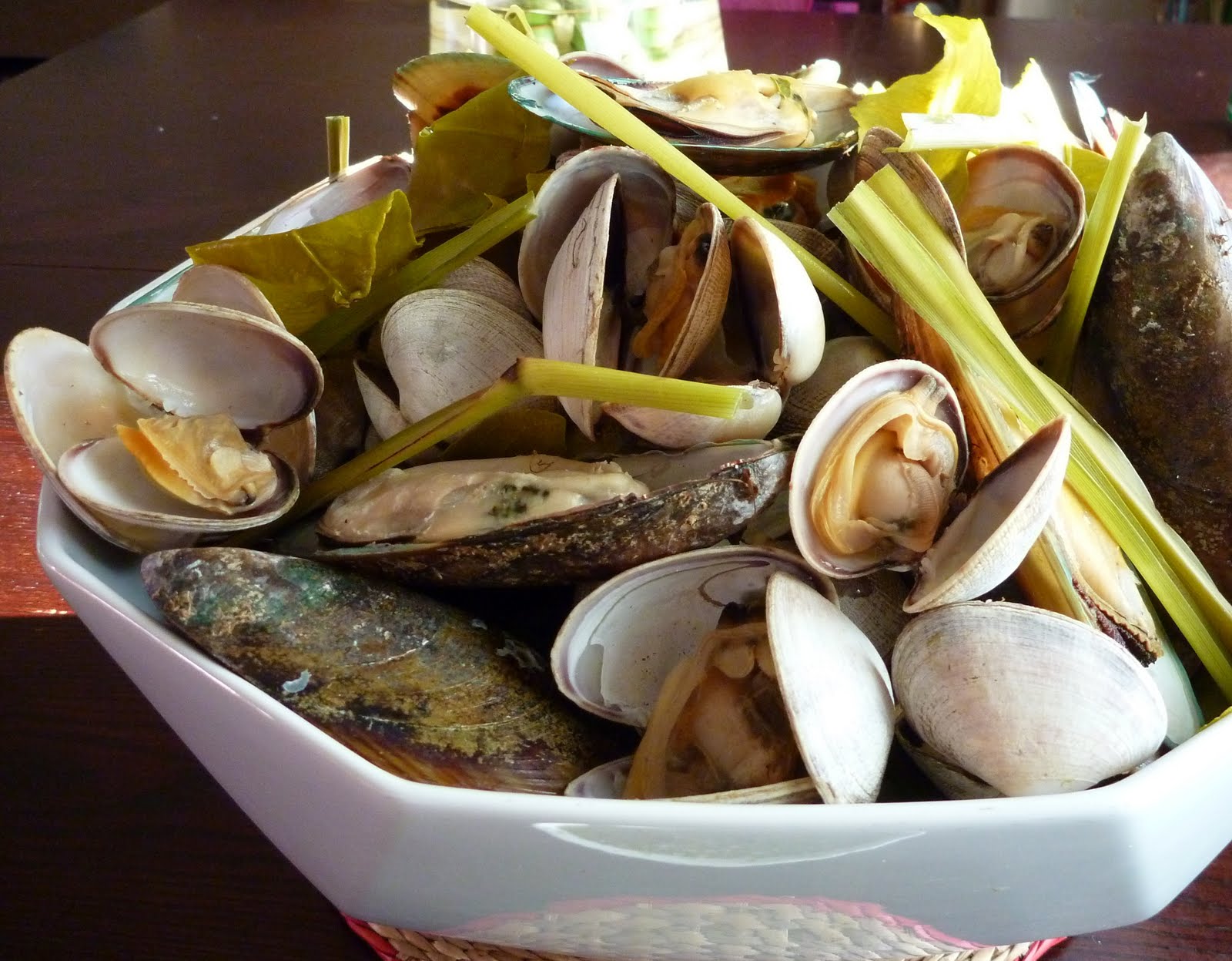 The Spices Of Life . . . Chem Chép và Hến Nấu Xã với Lá Chanh (Boiled