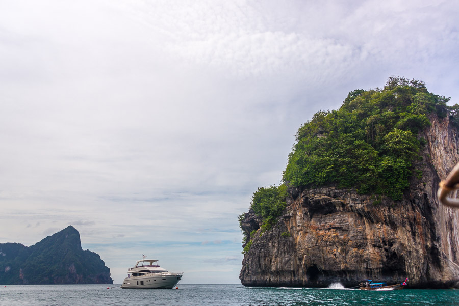 Around the island of Phi Phi