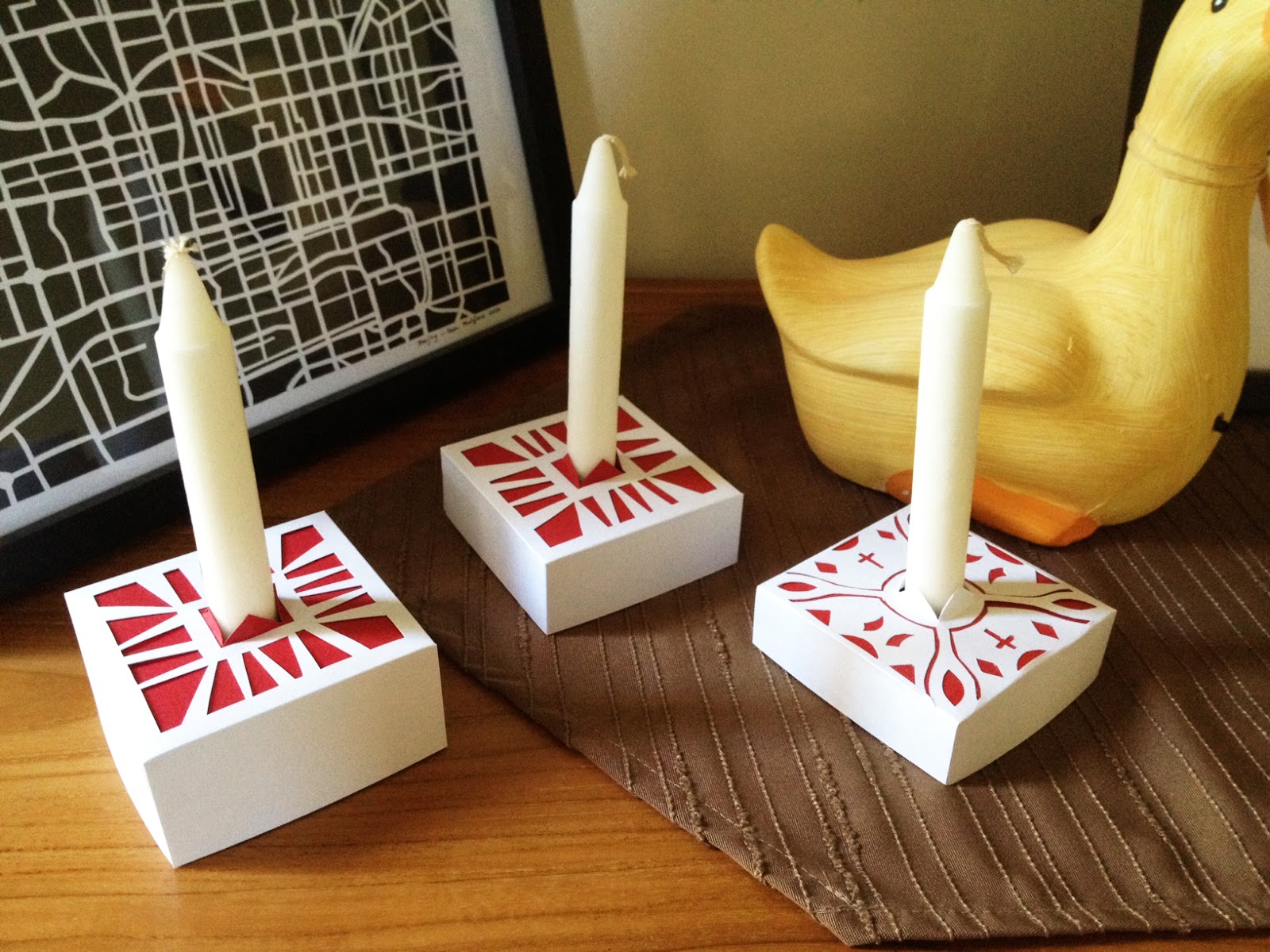 Paper candle holder Paperonia Pam Muljono
