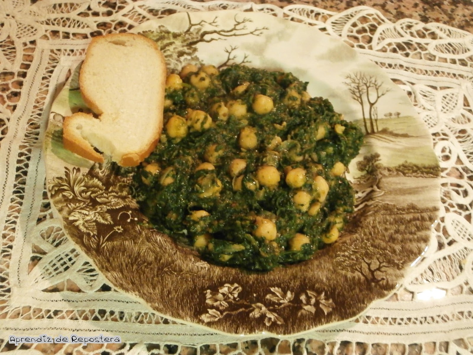 Aprendiz de Repostera Espinacas Esparragadas con Garbanzos