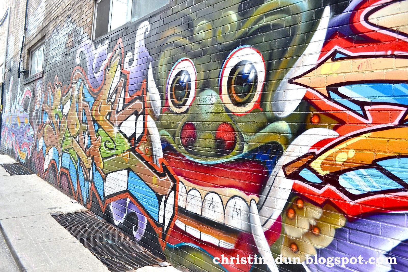 A Toronto Blog Graffiti Alley Portraits Toronto Grand Prix Tourist