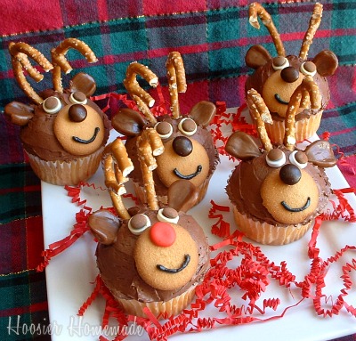For more Edible Christmas tree craft ideas go here