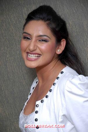 Ragini looking gorgeous in a white cropped blazer and a mini skirt - (6) -  Ragini hot photos in white blazer and Mini Skirt