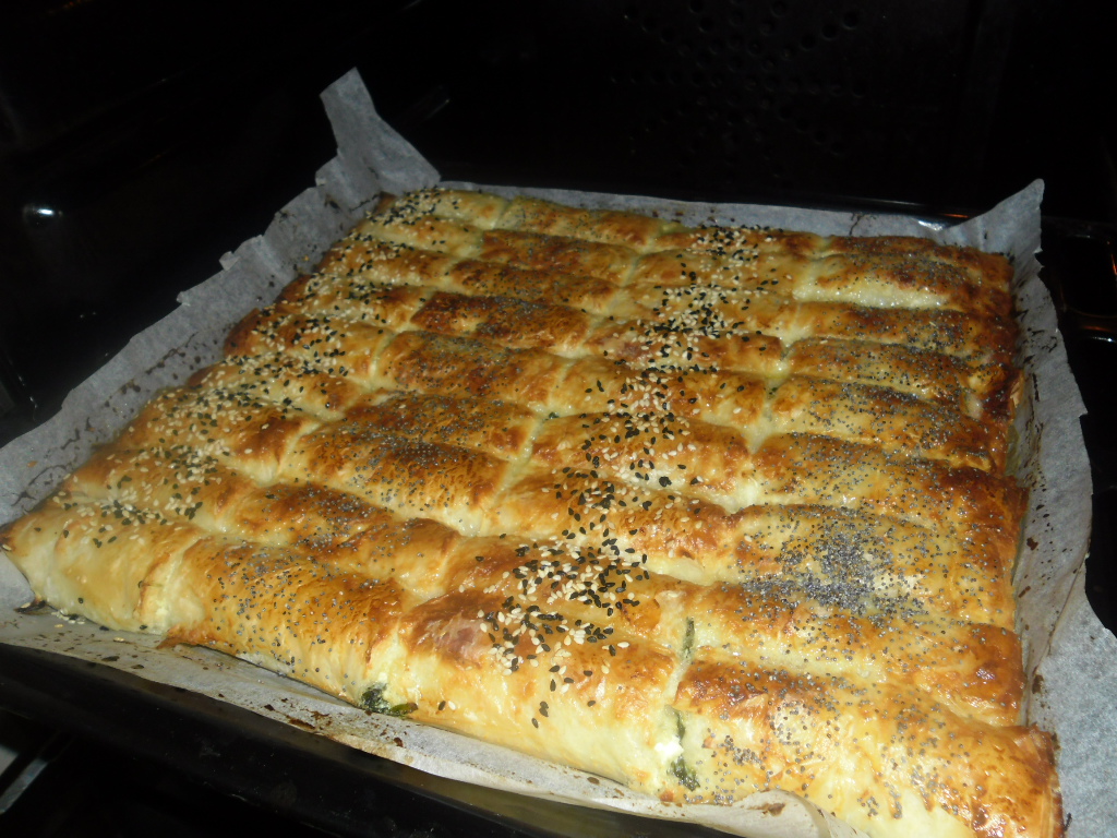 Nazlı'nın Sofrası Pazılı Börek