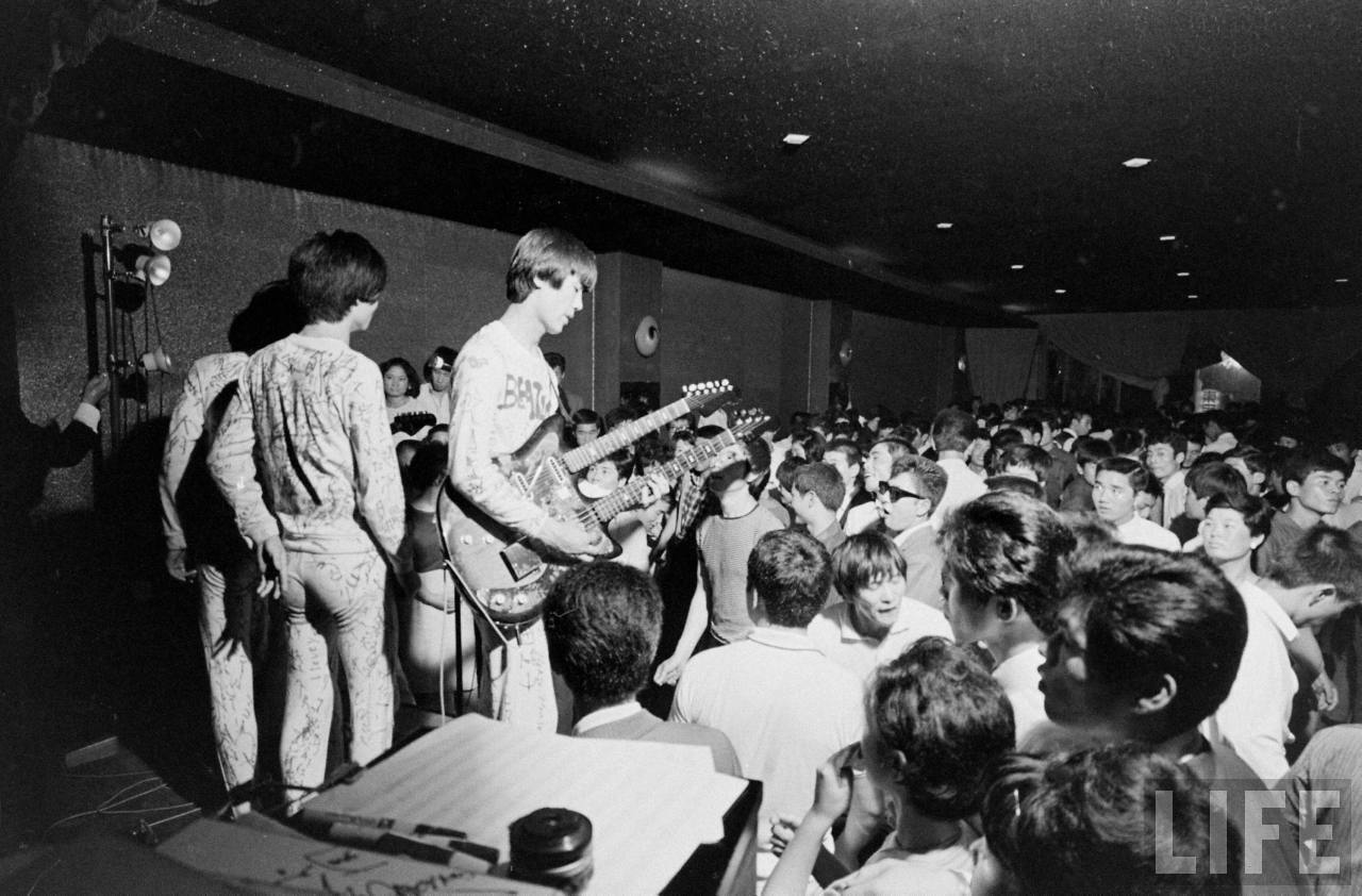 Japanese Teens in 1964 vintage everyday