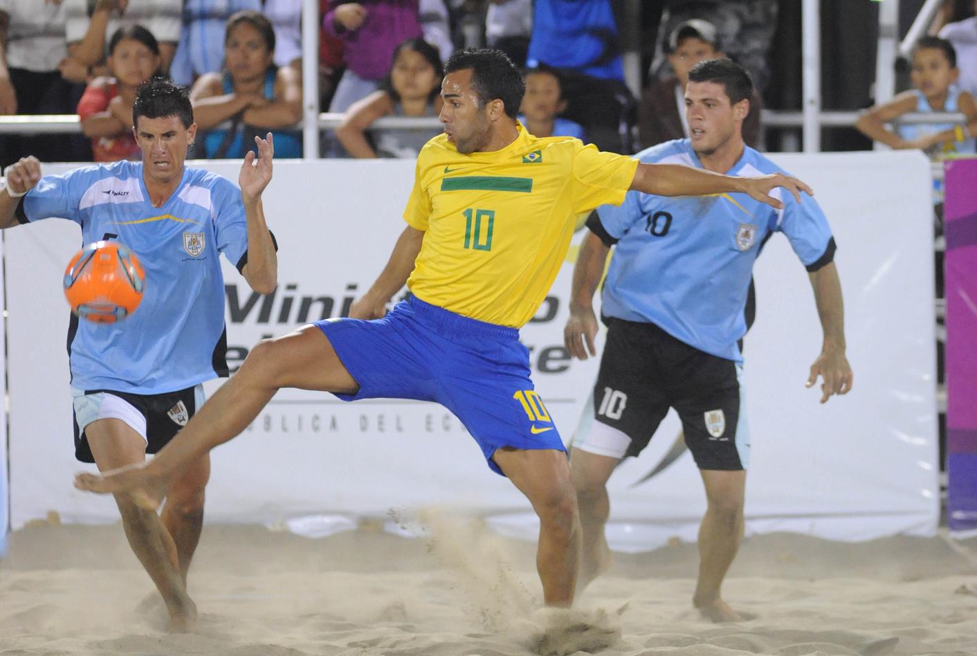 Fútbol playa: Uruguay cayó 3-1 ante Brasil en la final de las