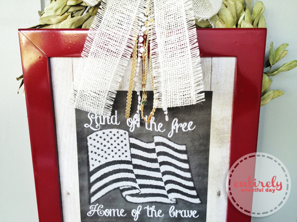 Patriotic Summer Wreath and Free Printable. .. Love this design. entirelyeventfulday.com #fouthofjuly #summer #printable