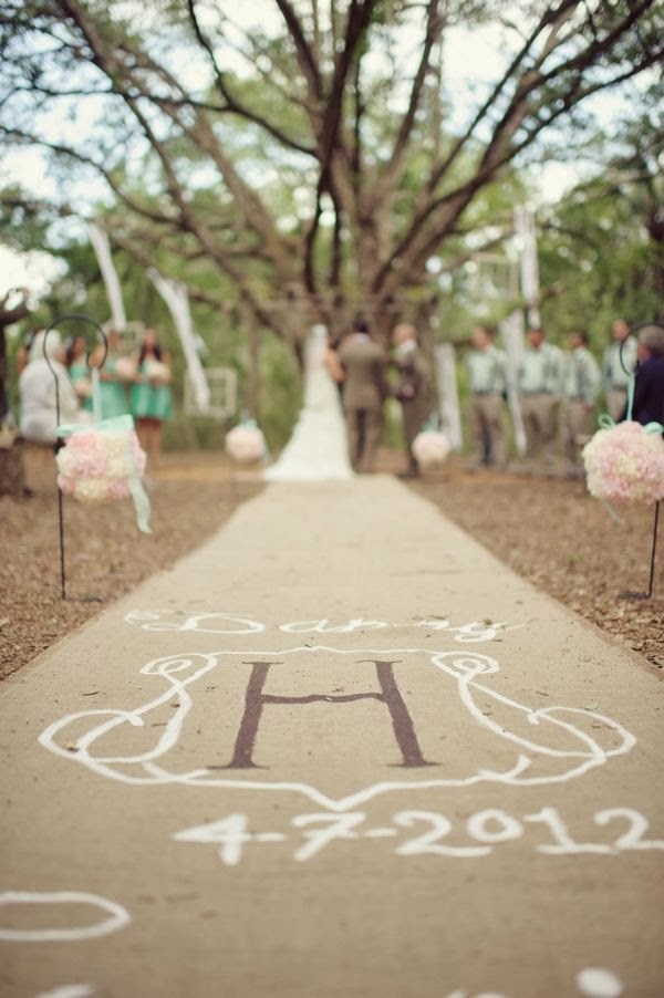 Memorable Wedding Aisle Runners for Weddings