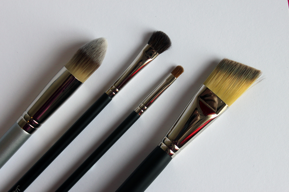 Japonesque Brushes A LITTLE OBSESSED
