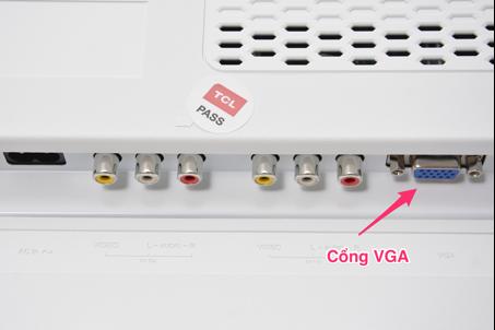 Kết nối qua cổng VGA